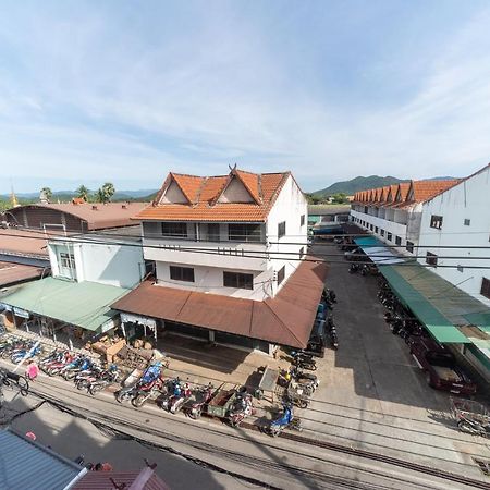 Saiyud Hostel Mae Hong Son Extérieur photo